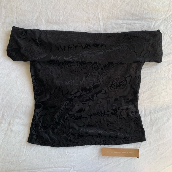 NWT Reformation Cello Knit Off Shoulder Floral Blouse Top Black Rose Velvet - Picture 3 of 8